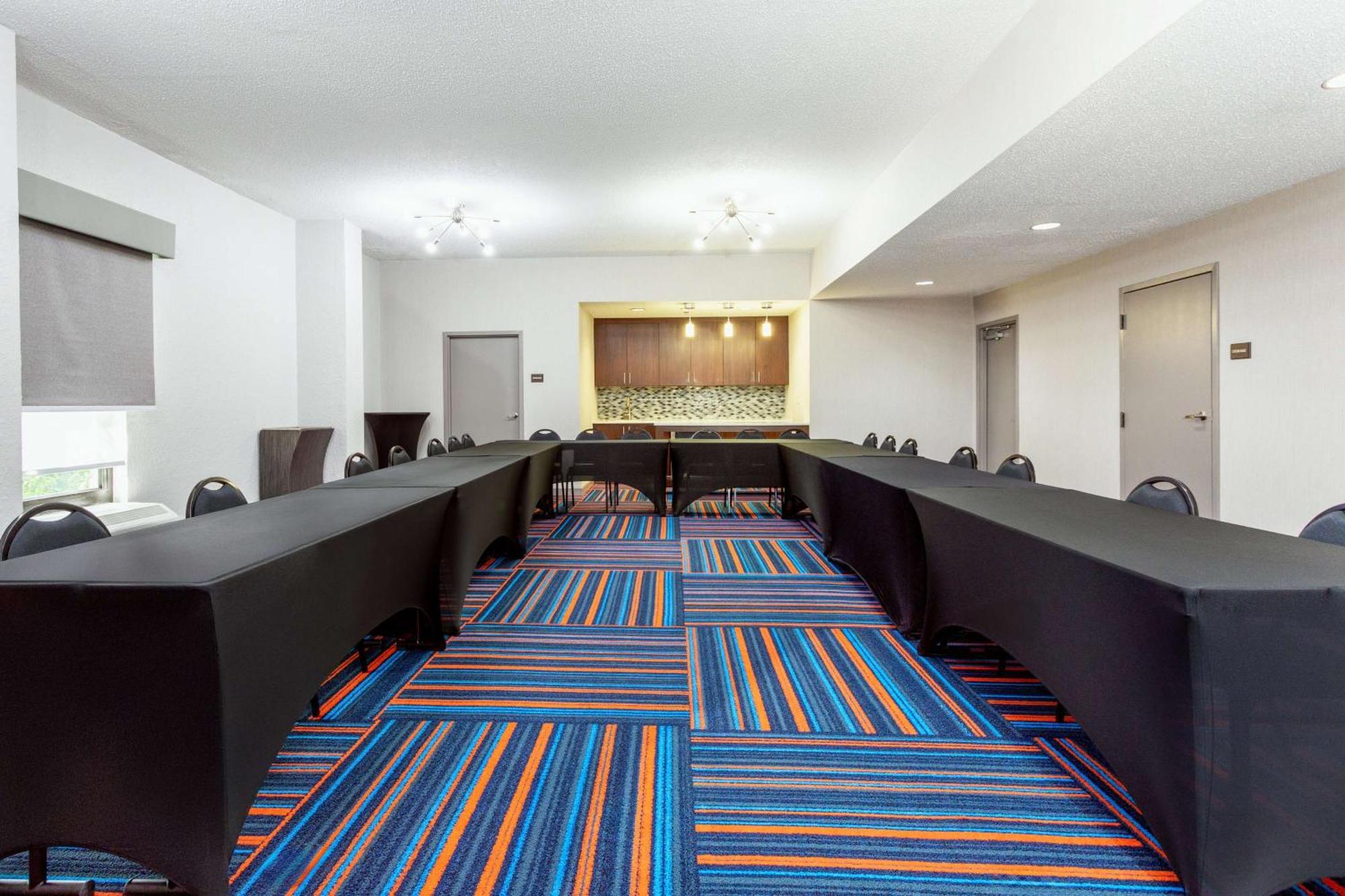 Hampton Inn Orlando-International Airport Extérieur photo